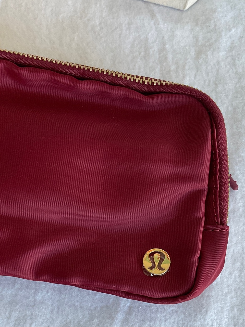 Lululemon Red Everywhere Belt Bag NWT - Picture 5 of 6